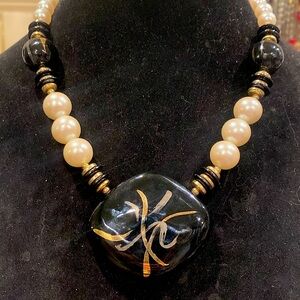 Japan Faux Pearl and Ceramic Necklace in Gold Tone